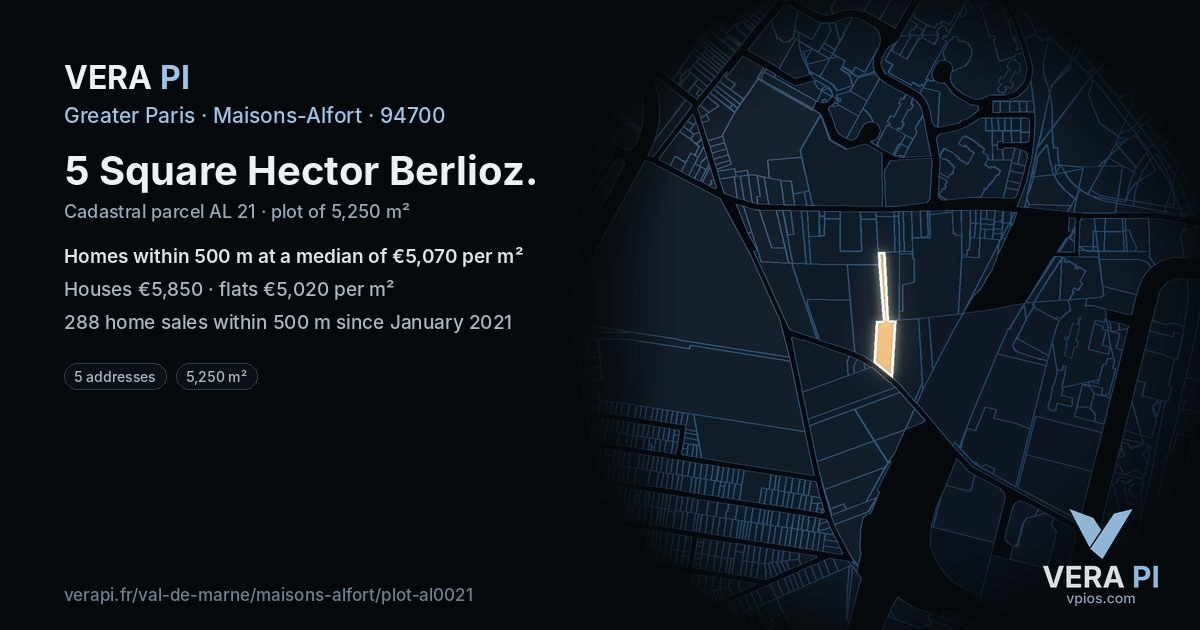 5 Square Hector Berlioz, Maisons-Alfort at night – the plot lit, the parcels around coloured by the prices near them