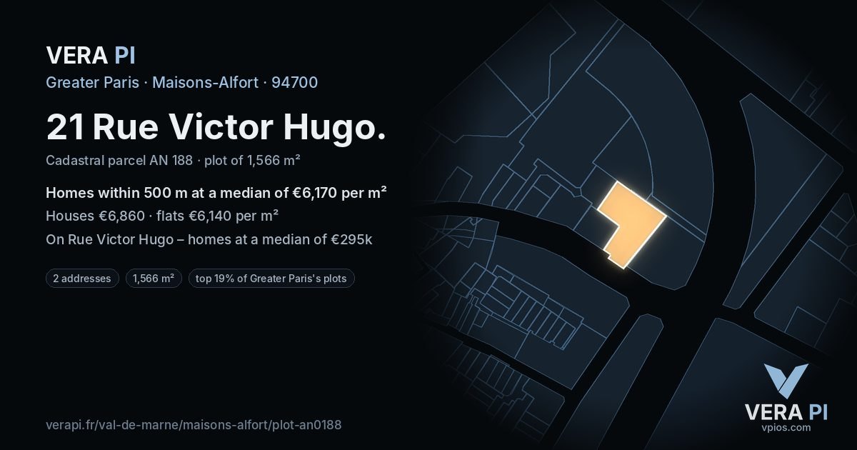 21 Rue Victor Hugo, Maisons-Alfort at night – the plot lit, the parcels around coloured by the prices near them