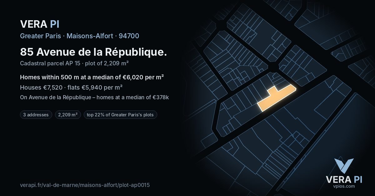 85 Avenue de la République, Maisons-Alfort at night – the plot lit, the parcels around coloured by the prices near them