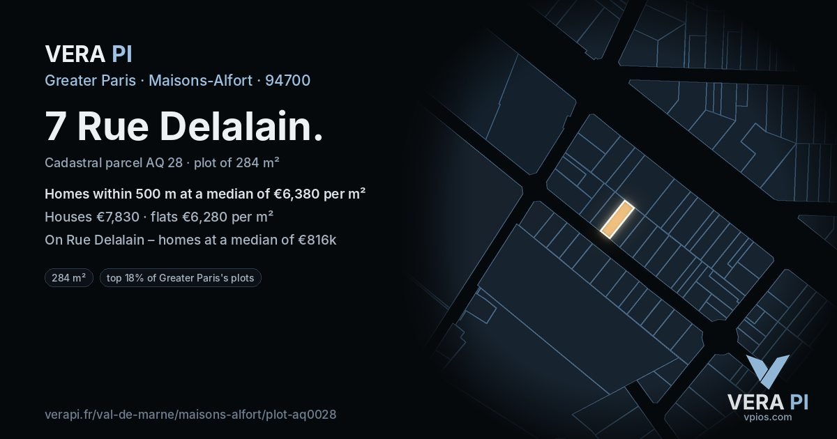 7 Rue Delalain, Maisons-Alfort at night – the plot lit, the parcels around coloured by the prices near them