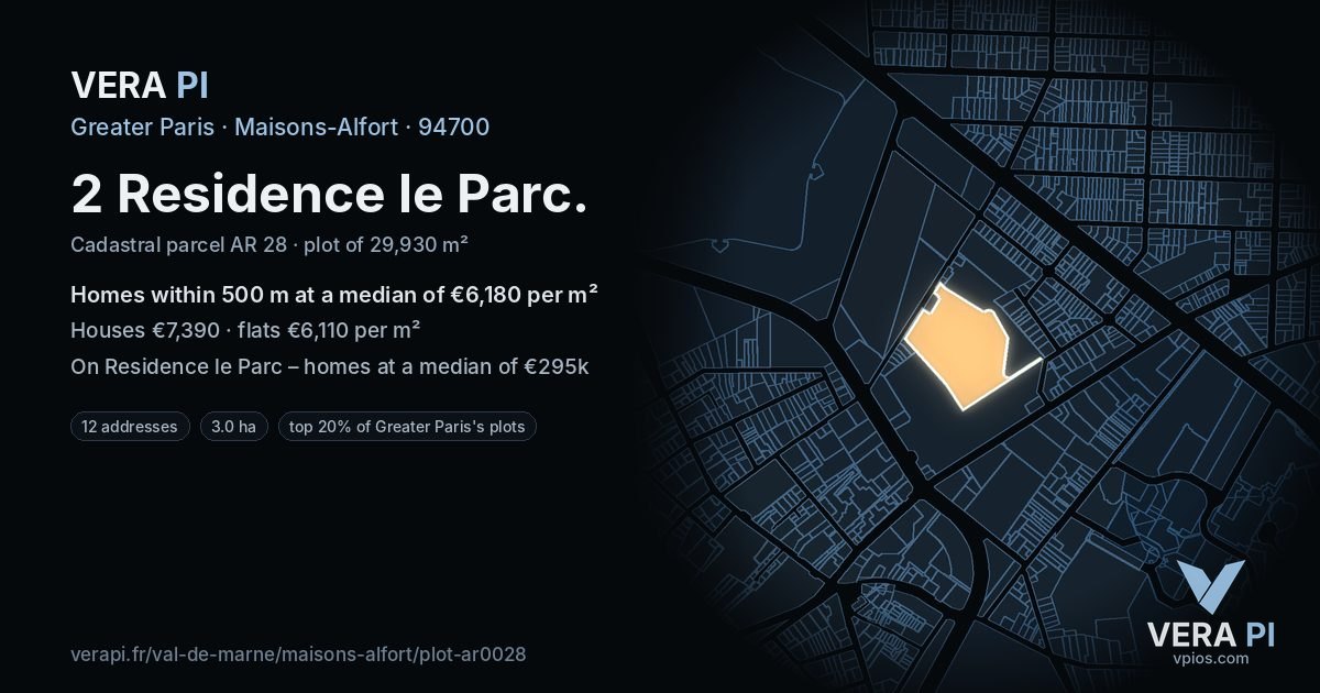 2 Residence le Parc, Maisons-Alfort at night – the plot lit, the parcels around coloured by the prices near them