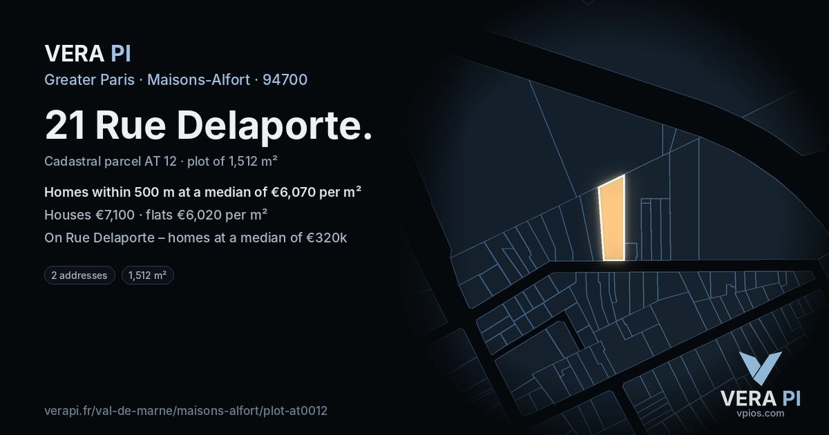 21 Rue Delaporte, Maisons-Alfort at night – the plot lit, the parcels around coloured by the prices near them