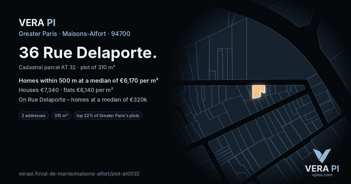36 Rue Delaporte, Maisons-Alfort at night – the plot lit, the parcels around coloured by the prices near them