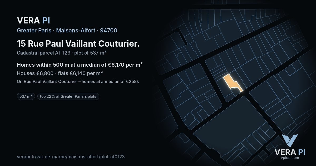 15 Rue Paul Vaillant Couturier, Maisons-Alfort at night – the plot lit, the parcels around coloured by the prices near them