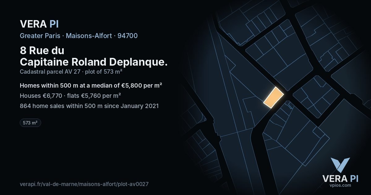 8 Rue du Capitaine Roland Deplanque, Maisons-Alfort at night – the plot lit, the parcels around coloured by the prices near them
