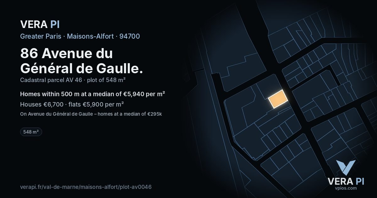 86 Avenue du Général de Gaulle, Maisons-Alfort at night – the plot lit, the parcels around coloured by the prices near them