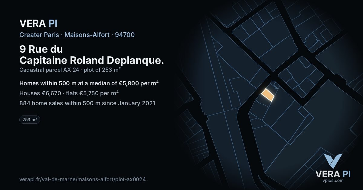 9 Rue du Capitaine Roland Deplanque, Maisons-Alfort at night – the plot lit, the parcels around coloured by the prices near them