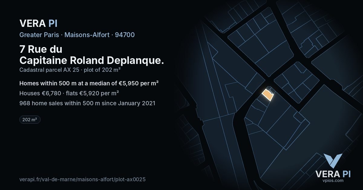 7 Rue du Capitaine Roland Deplanque, Maisons-Alfort at night – the plot lit, the parcels around coloured by the prices near them