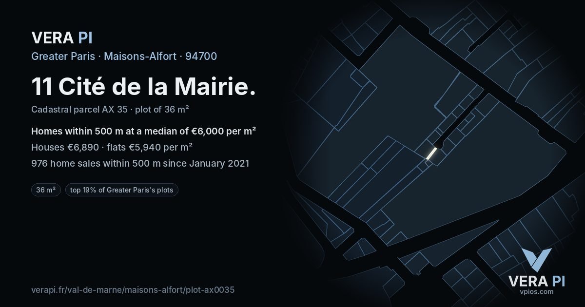 11 Cité de la Mairie, Maisons-Alfort at night – the plot lit, the parcels around coloured by the prices near them