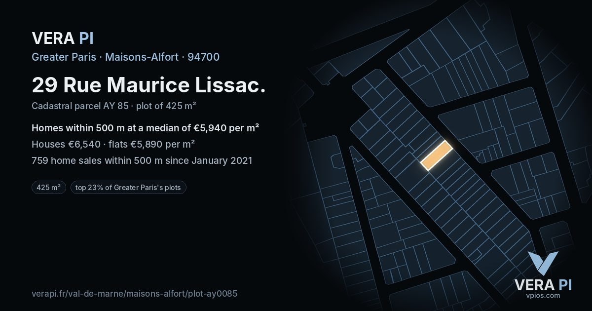 29 Rue Maurice Lissac, Maisons-Alfort at night – the plot lit, the parcels around coloured by the prices near them