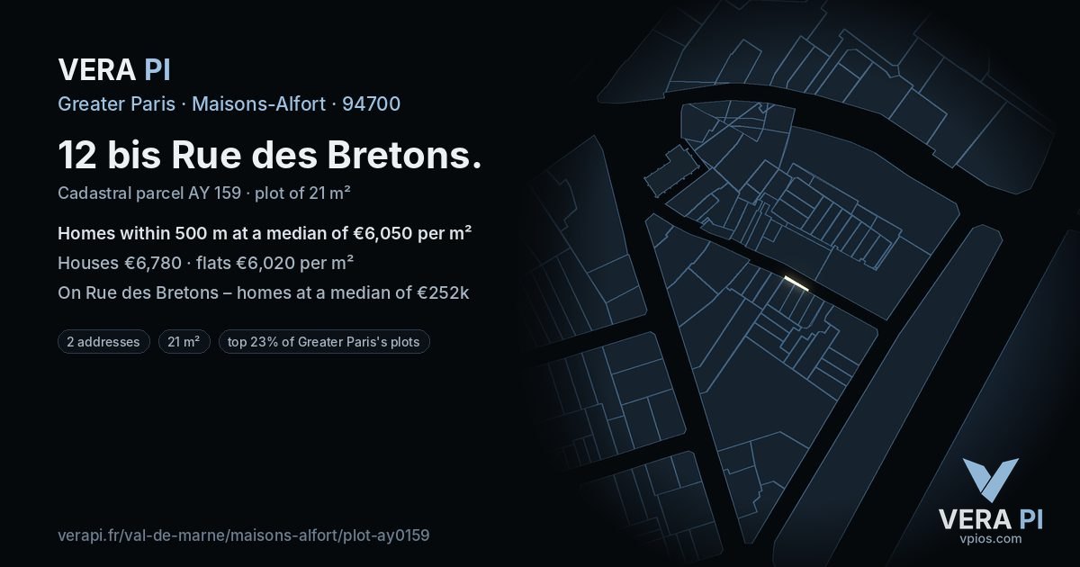12 bis Rue des Bretons, Maisons-Alfort at night – the plot lit, the parcels around coloured by the prices near them
