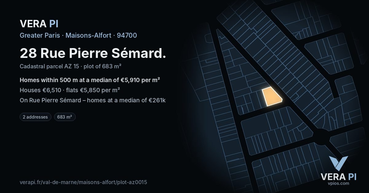 28 Rue Pierre Sémard, Maisons-Alfort at night – the plot lit, the parcels around coloured by the prices near them
