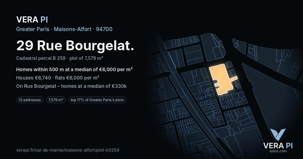 29 Rue Bourgelat, Maisons-Alfort at night – the plot lit, the parcels around coloured by the prices near them
