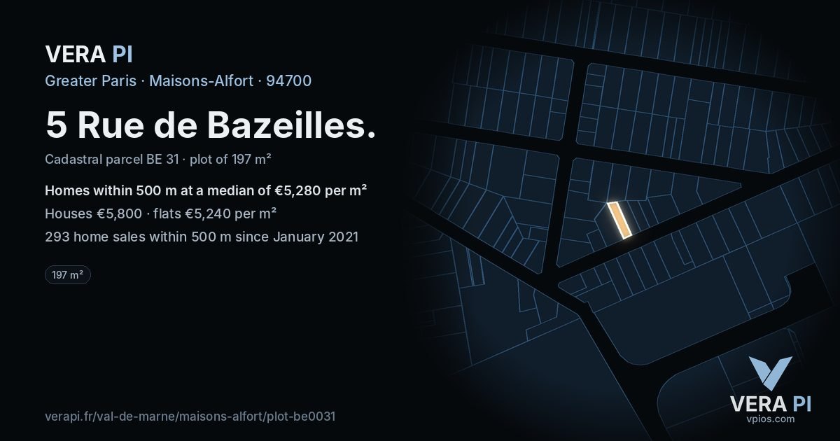 5 Rue de Bazeilles, Maisons-Alfort at night – the plot lit, the parcels around coloured by the prices near them