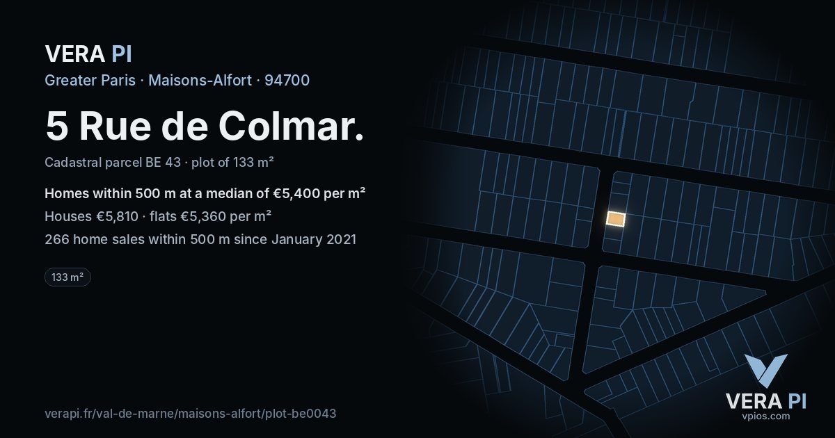 5 Rue de Colmar, Maisons-Alfort at night – the plot lit, the parcels around coloured by the prices near them