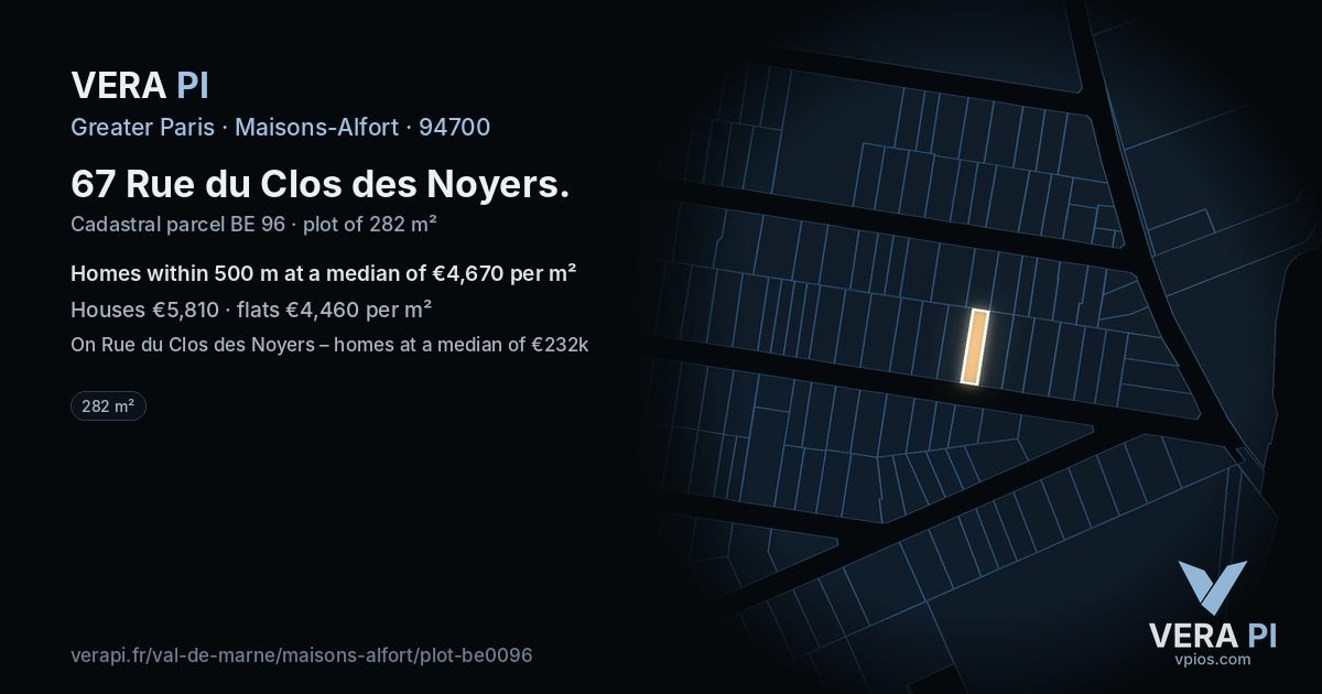 67 Rue du Clos des Noyers, Maisons-Alfort at night – the plot lit, the parcels around coloured by the prices near them