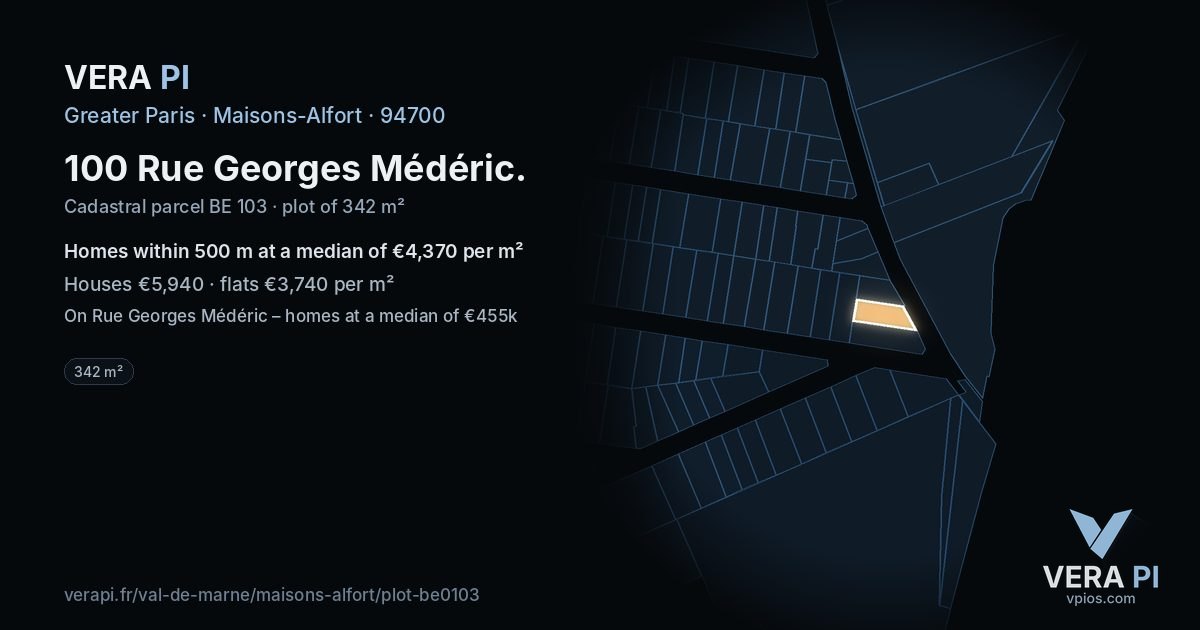 100 Rue Georges Médéric, Maisons-Alfort at night – the plot lit, the parcels around coloured by the prices near them
