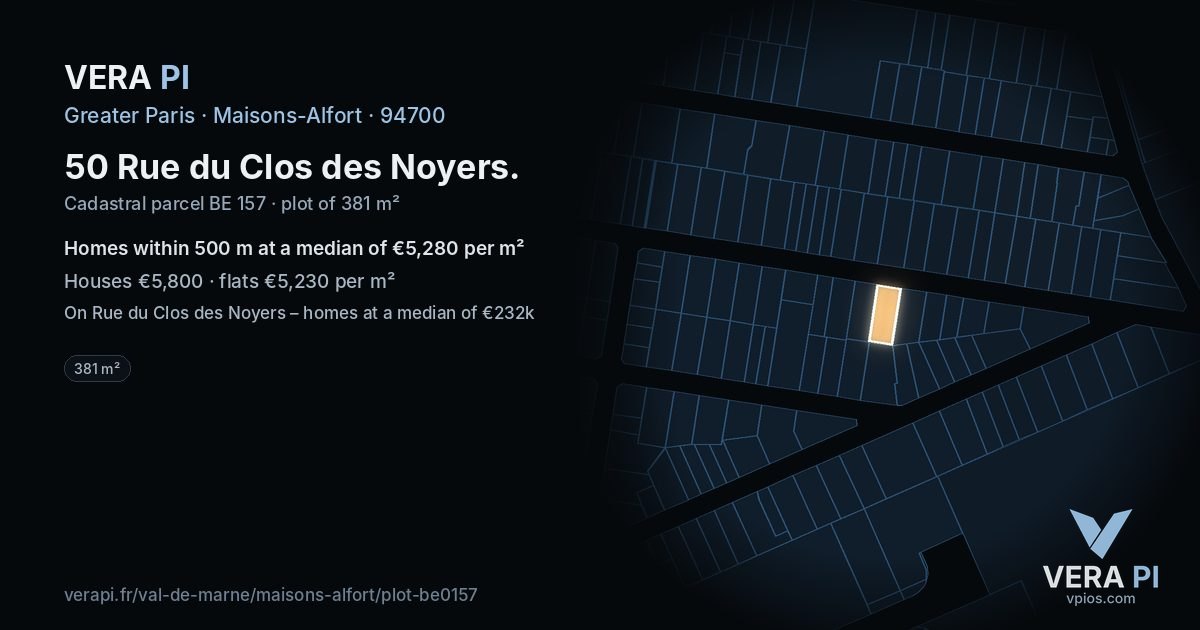 50 Rue du Clos des Noyers, Maisons-Alfort at night – the plot lit, the parcels around coloured by the prices near them