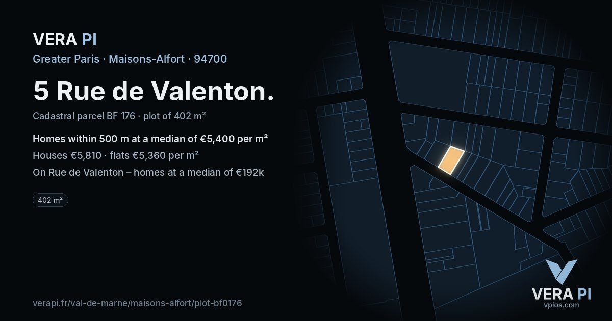 5 Rue de Valenton, Maisons-Alfort at night – the plot lit, the parcels around coloured by the prices near them
