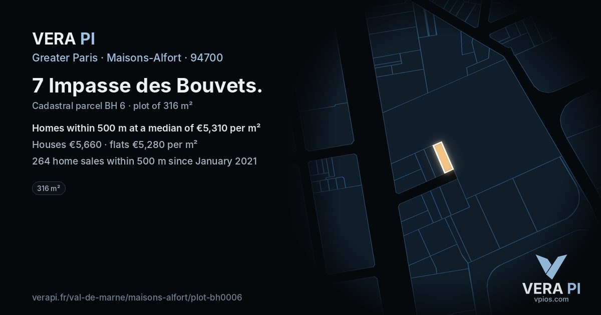 7 Impasse des Bouvets, Maisons-Alfort at night – the plot lit, the parcels around coloured by the prices near them