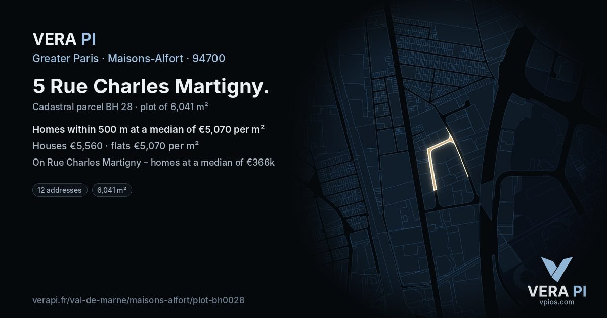 5 Rue Charles Martigny, Maisons-Alfort at night – the plot lit, the parcels around coloured by the prices near them
