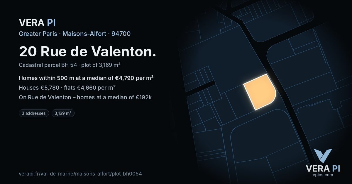 20 Rue de Valenton, Maisons-Alfort at night – the plot lit, the parcels around coloured by the prices near them