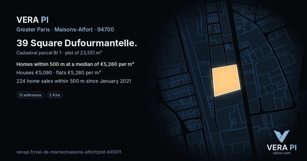 39 Square Dufourmantelle, Maisons-Alfort at night – the plot lit, the parcels around coloured by the prices near them