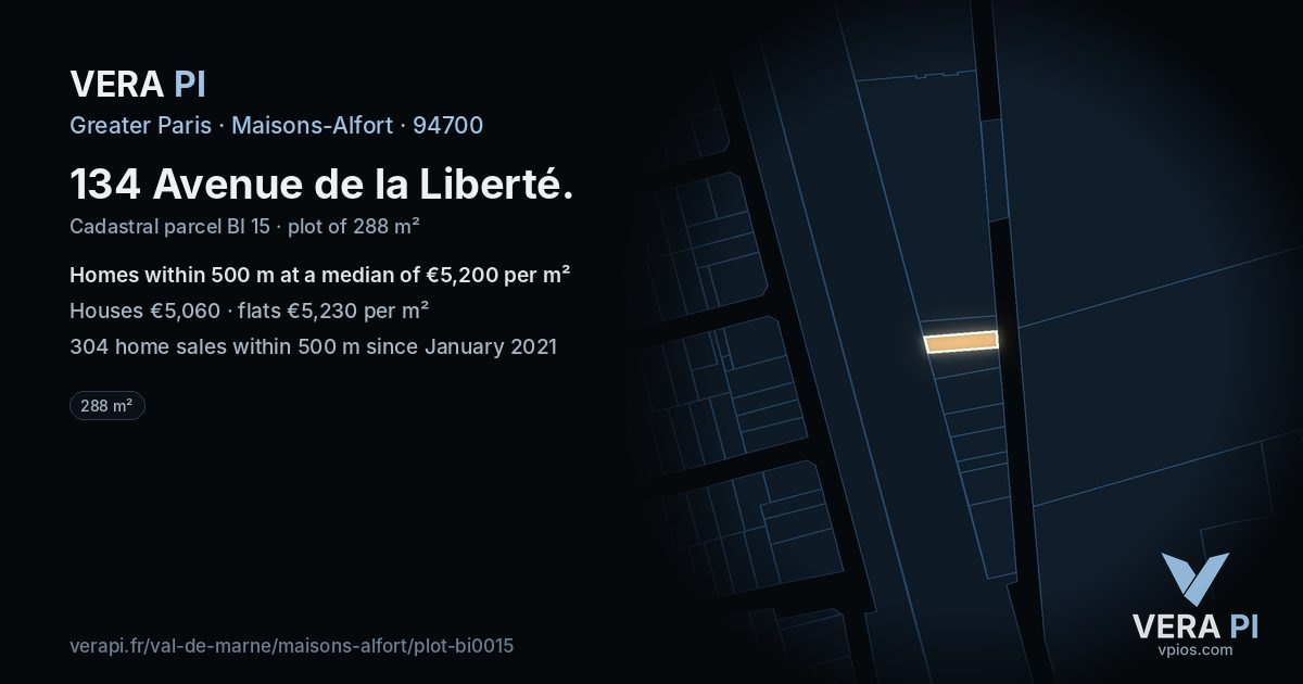 134 Avenue de la Liberté, Maisons-Alfort at night – the plot lit, the parcels around coloured by the prices near them