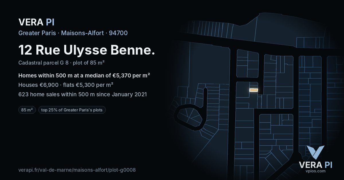 12 Rue Ulysse Benne, Maisons-Alfort at night – the plot lit, the parcels around coloured by the prices near them