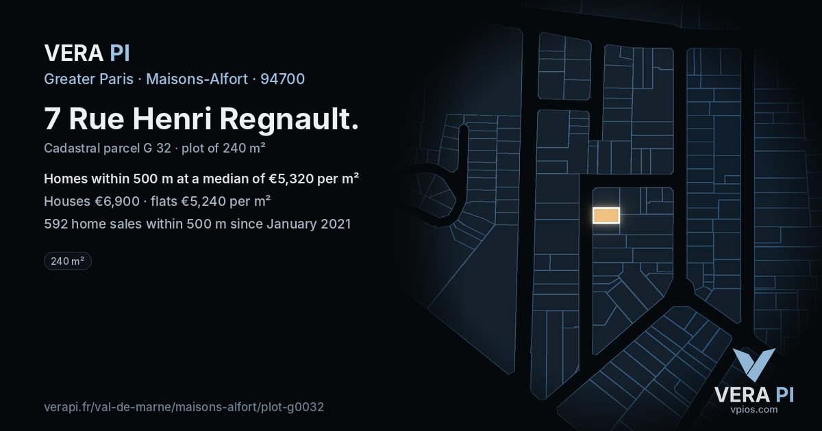 7 Rue Henri Regnault, Maisons-Alfort at night – the plot lit, the parcels around coloured by the prices near them