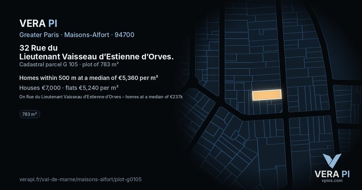 32 Rue du Lieutenant Vaisseau d’Estienne d’Orves, Maisons-Alfort at night – the plot lit, the parcels around coloured by the prices near them