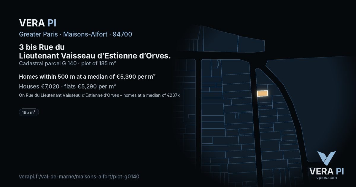 3 bis Rue du Lieutenant Vaisseau d’Estienne d’Orves, Maisons-Alfort at night – the plot lit, the parcels around coloured by the prices near them