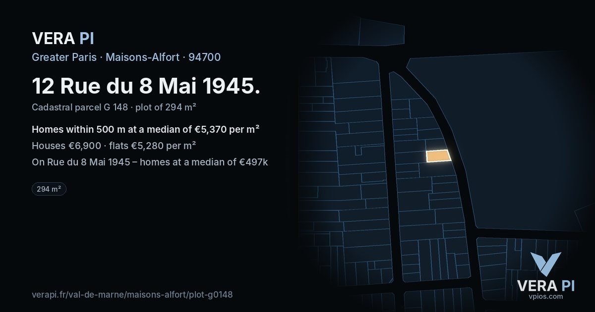 12 Rue du 8 Mai 1945, Maisons-Alfort at night – the plot lit, the parcels around coloured by the prices near them
