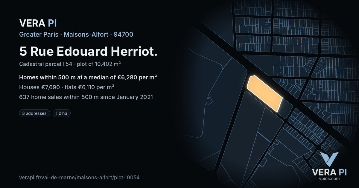 5 Rue Edouard Herriot, Maisons-Alfort at night – the plot lit, the parcels around coloured by the prices near them