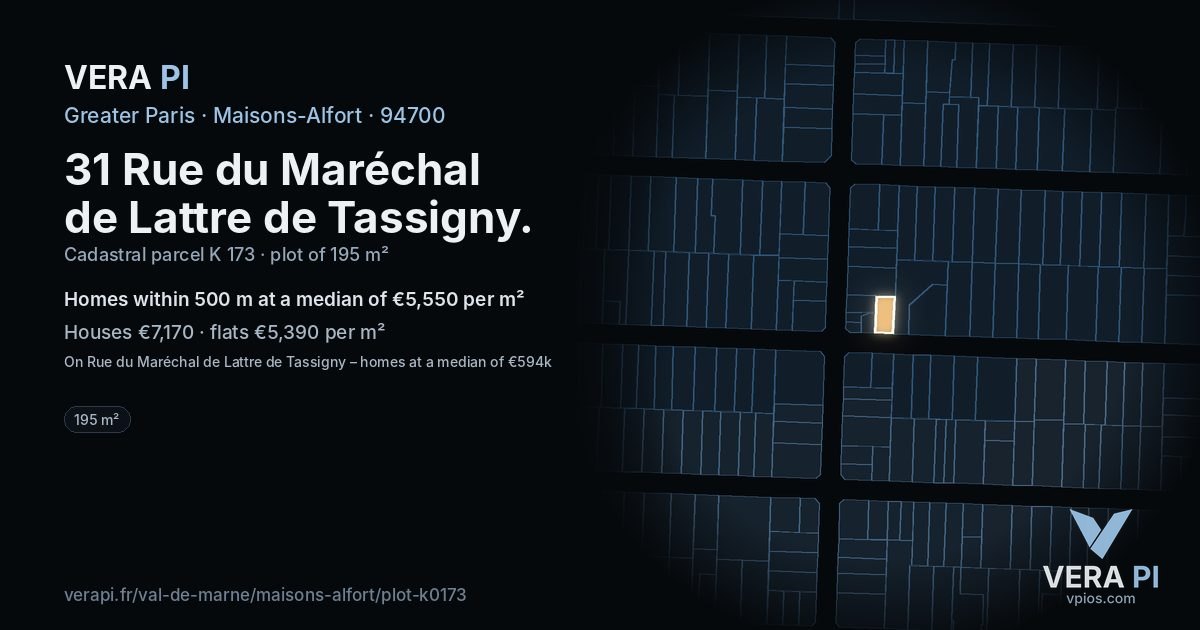 31 Rue du Maréchal de Lattre de Tassigny, Maisons-Alfort at night – the plot lit, the parcels around coloured by the prices near them
