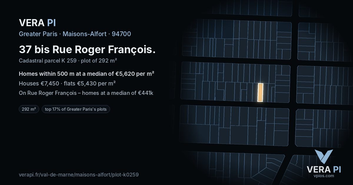 37 bis Rue Roger François, Maisons-Alfort at night – the plot lit, the parcels around coloured by the prices near them