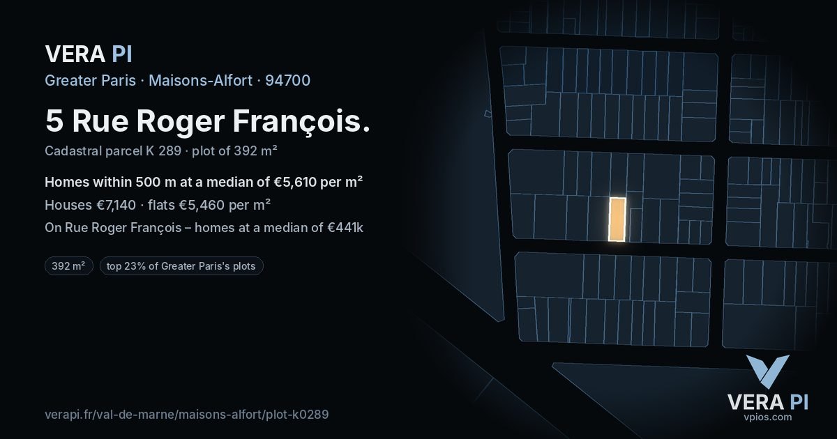 5 Rue Roger François, Maisons-Alfort at night – the plot lit, the parcels around coloured by the prices near them