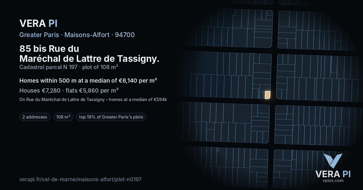 85 bis Rue du Maréchal de Lattre de Tassigny, Maisons-Alfort at night – the plot lit, the parcels around coloured by the prices near them