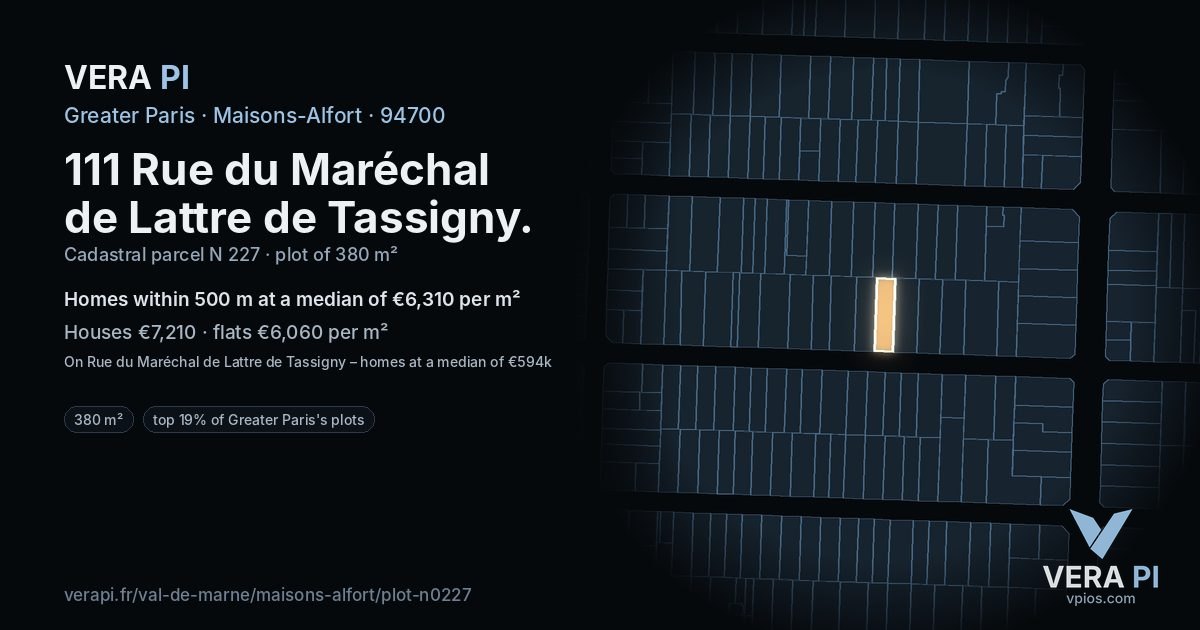 111 Rue du Maréchal de Lattre de Tassigny, Maisons-Alfort at night – the plot lit, the parcels around coloured by the prices near them