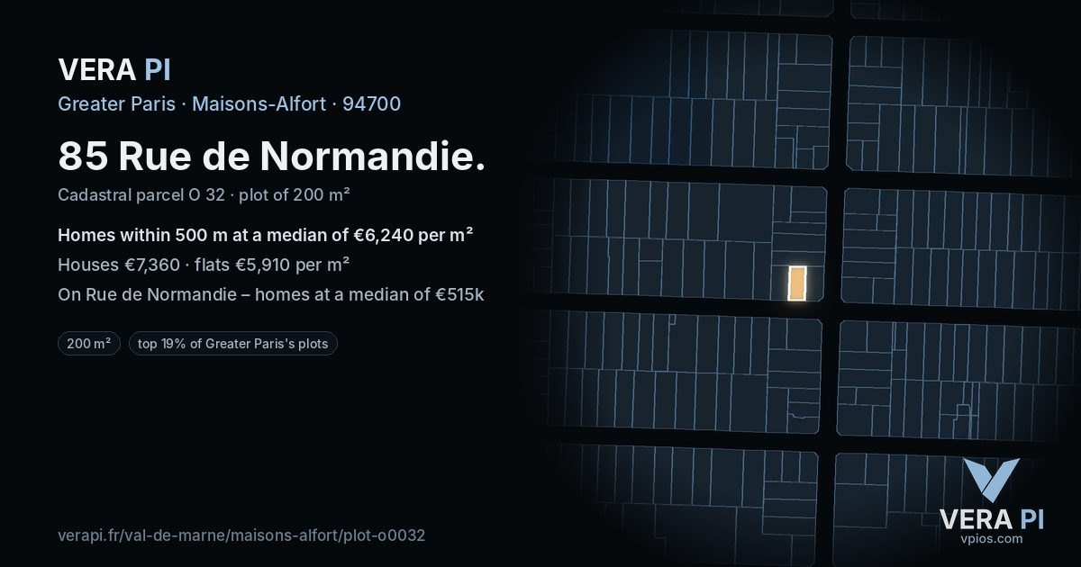 85 Rue de Normandie, Maisons-Alfort at night – the plot lit, the parcels around coloured by the prices near them