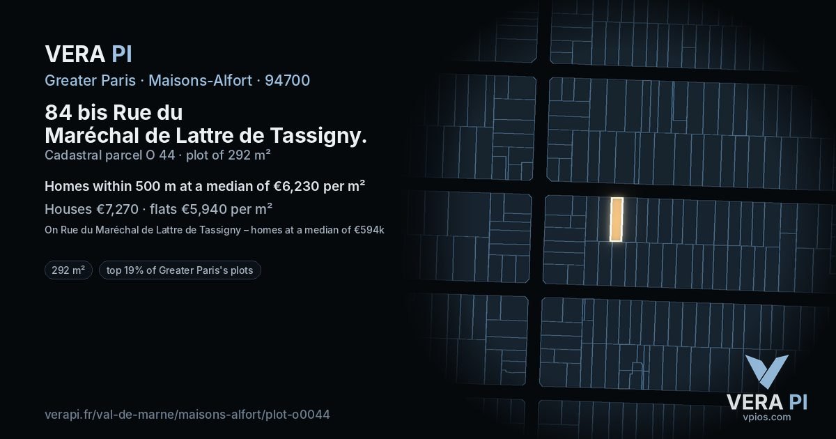 84 bis Rue du Maréchal de Lattre de Tassigny, Maisons-Alfort at night – the plot lit, the parcels around coloured by the prices near them