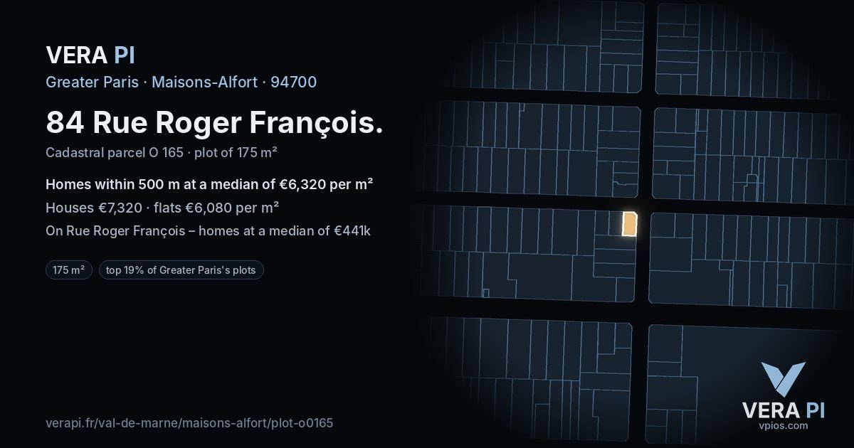 84 Rue Roger François, Maisons-Alfort at night – the plot lit, the parcels around coloured by the prices near them