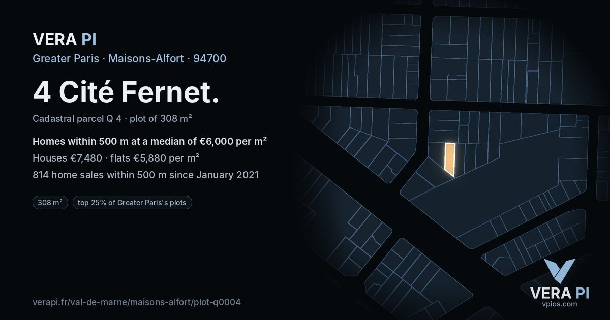 4 Cité Fernet, Maisons-Alfort at night – the plot lit, the parcels around coloured by the prices near them