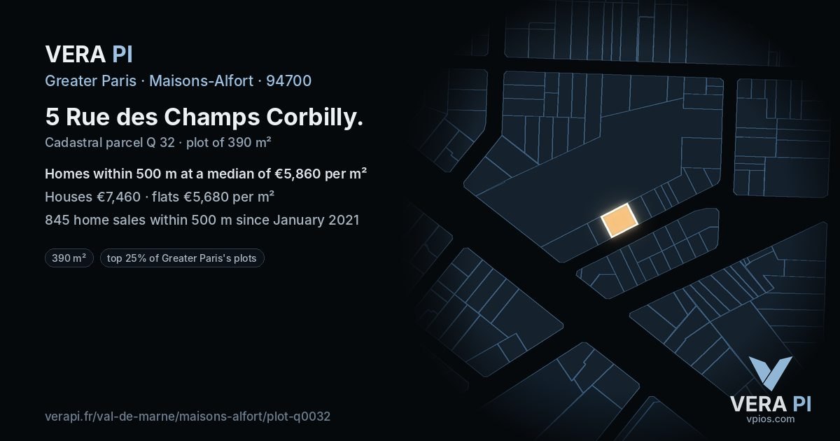 5 Rue des Champs Corbilly, Maisons-Alfort at night – the plot lit, the parcels around coloured by the prices near them