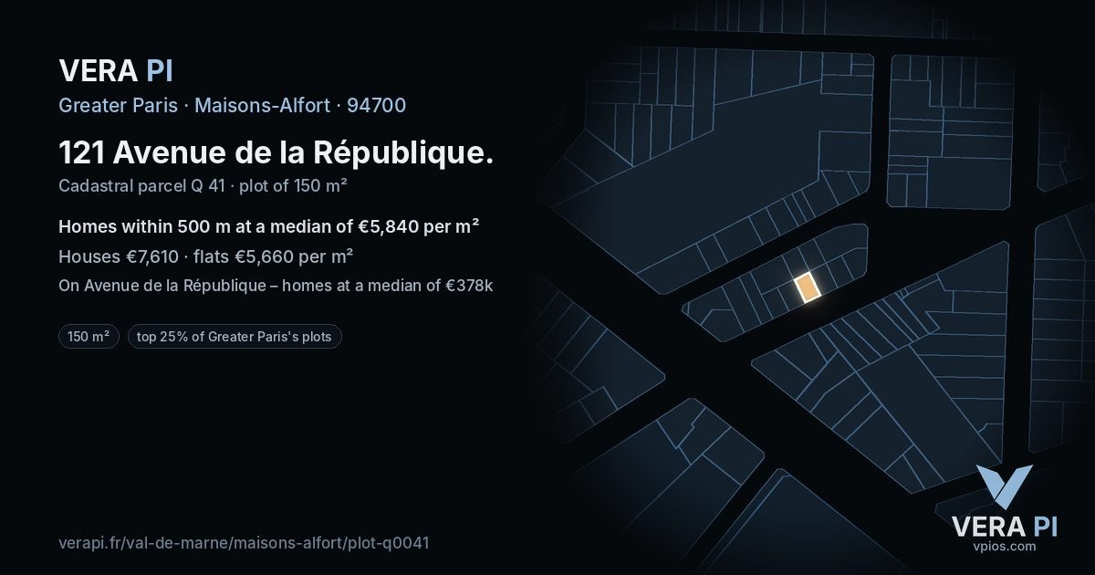 121 Avenue de la République, Maisons-Alfort at night – the plot lit, the parcels around coloured by the prices near them