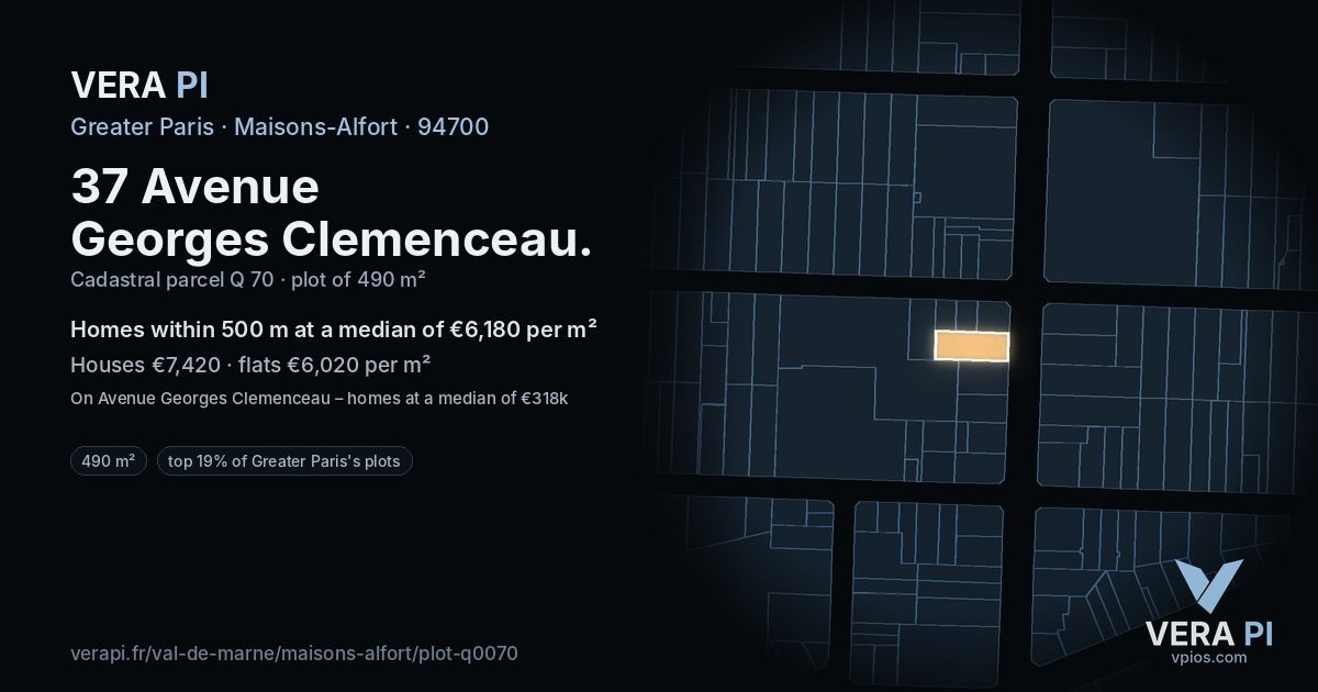 37 Avenue Georges Clemenceau, Maisons-Alfort at night – the plot lit, the parcels around coloured by the prices near them