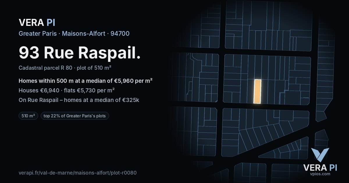 93 Rue Raspail, Maisons-Alfort at night – the plot lit, the parcels around coloured by the prices near them