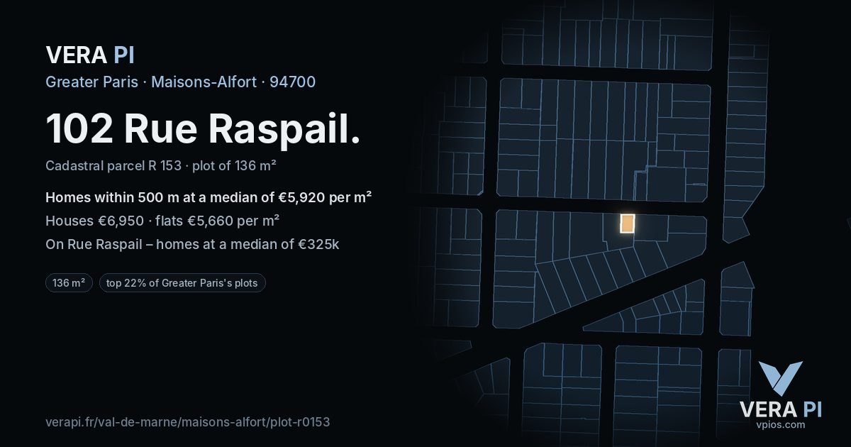 102 Rue Raspail, Maisons-Alfort at night – the plot lit, the parcels around coloured by the prices near them