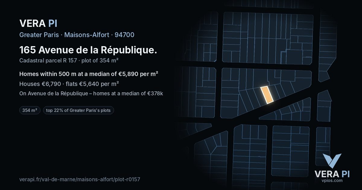 165 Avenue de la République, Maisons-Alfort at night – the plot lit, the parcels around coloured by the prices near them