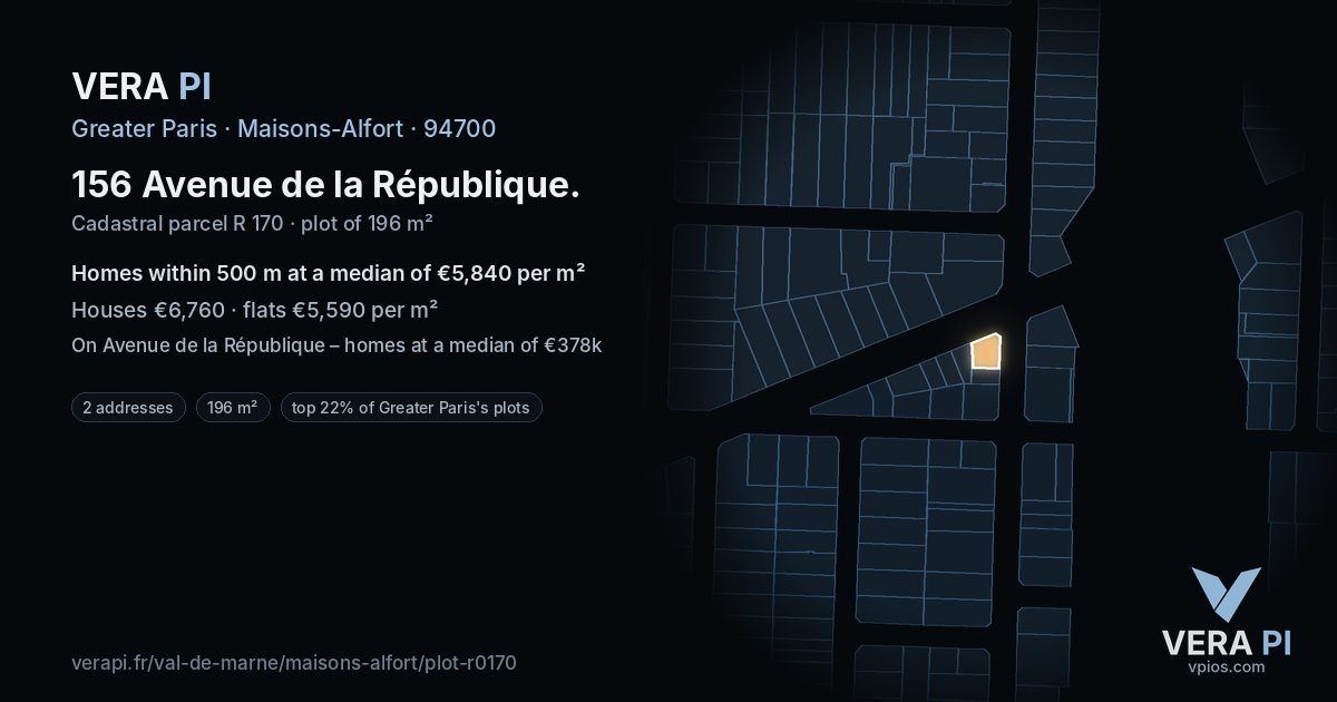 156 Avenue de la République, Maisons-Alfort at night – the plot lit, the parcels around coloured by the prices near them